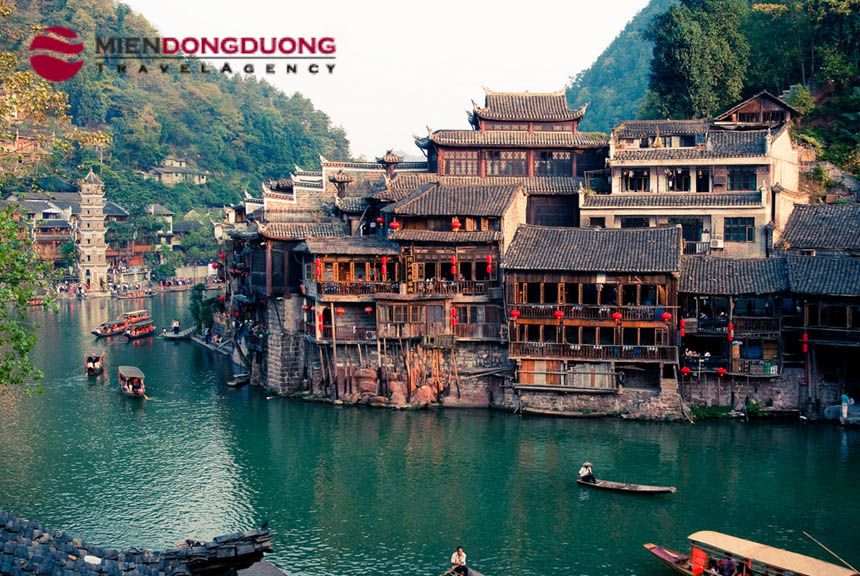 TRƯƠNG GIA GIỚI - PHƯỢNG HOÀNG CỔ TRẤN 5N4D BAY VIETJET